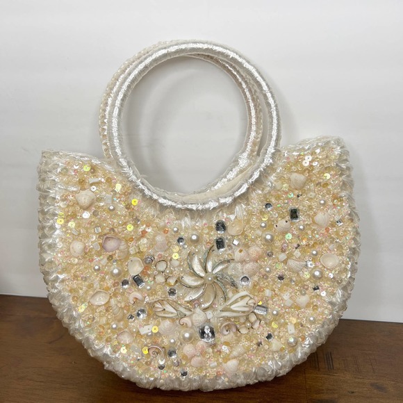 Cappelli Straworld Handbags - Cappelli Straworld Inc Vintage Round Handle Bag Handbag Seashells Sequins